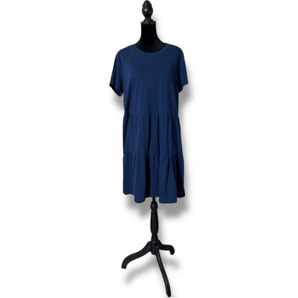 Casual Navy Blue A-Line Tiered Short Sleeve Mini Dress with Crew Neck - Picture 5 of 16